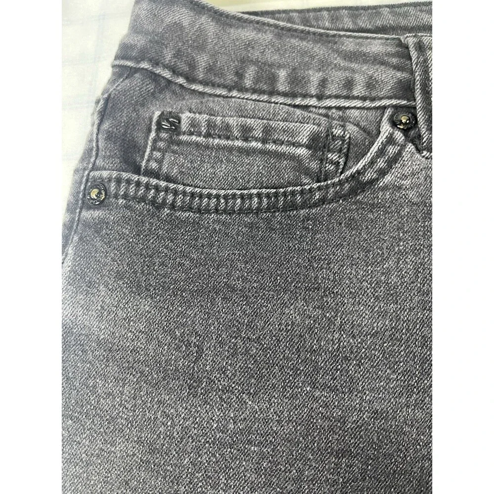 Seven7 Jeans Women's Grey Denim Cut-Off Shorts - Size 8 - Frayed Hem Stretch